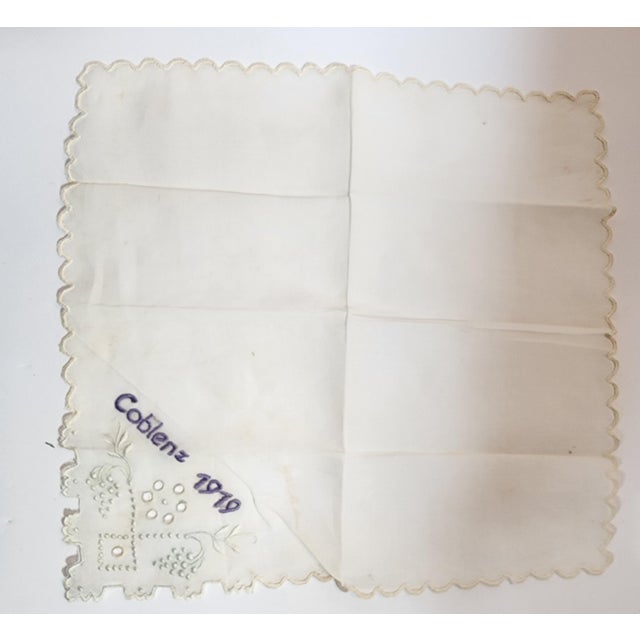 1910s Set of 3 French Antique Handkerchiefs From Ww1 For Sale - Image 5 of 16