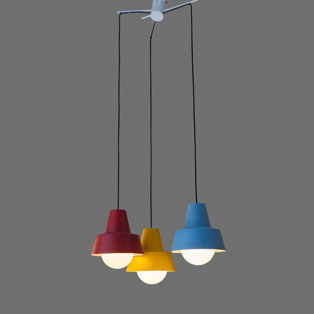 Model 2081 Pendant Lamp in Metal by Gino Sarfatti, 1950s, in Good conditions. Designed 1950 to 1959 Up to 250V (Europe/UK...