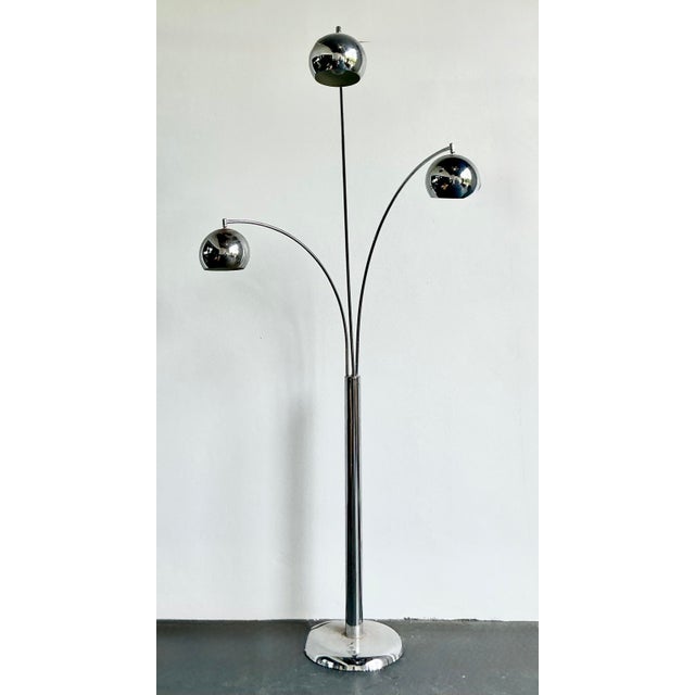Mid-Century Modern Vintage Modernist Chrome Three Eyeball Floor Lamp For Sale - Image 3 of 6