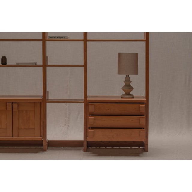 French Minimalist Wall Unit in Elm from Maison Regain, 1970s For Sale - Image 6 of 16