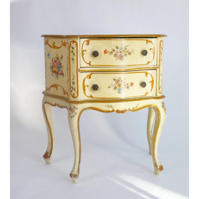 Italian Venetian Painted Wooden Chest of Drawers, Louis Xv Style Cabinet, Vintage Florentine Nightstand, 1950s For Sale - Image 4 of 11