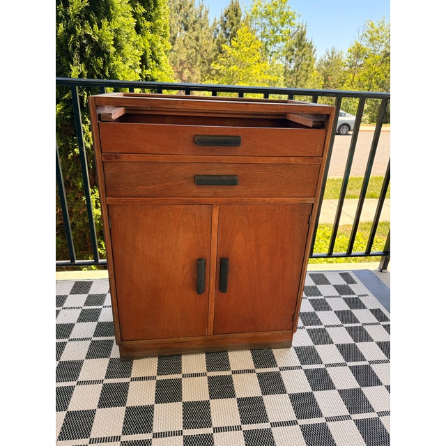 1930s Mid-Century Modern Tambour Top Ophthalmic Medical Cabinet in Oak For Sale - Image 5 of 8