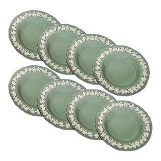 Wedgwood Queens Ware Soup Plates Cream on Celadon - Set of 8 For Sale