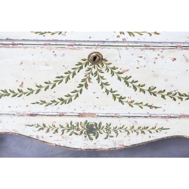 18th Century Dutch Painted Linen Press, 1750s For Sale - Image 12 of 18