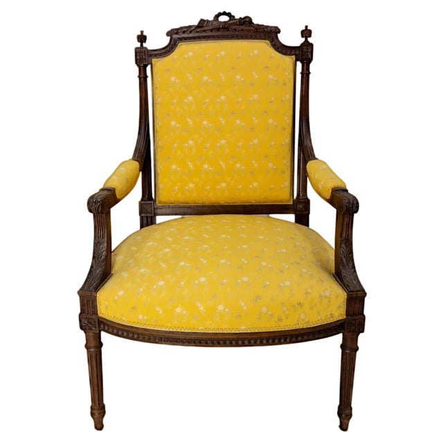 19th Century French Walnut Fauteuil Armchair For Sale