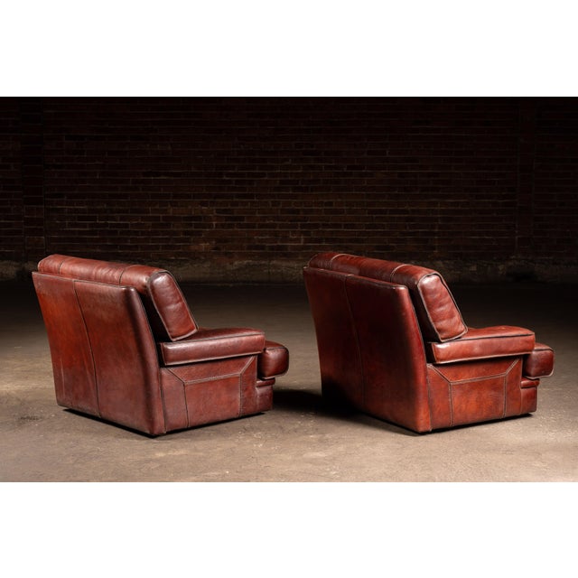 Pair of Mid 20th Century Italian-Inspired Leather Lounge Chairs in Red For Sale In Chicago - Image 6 of 16