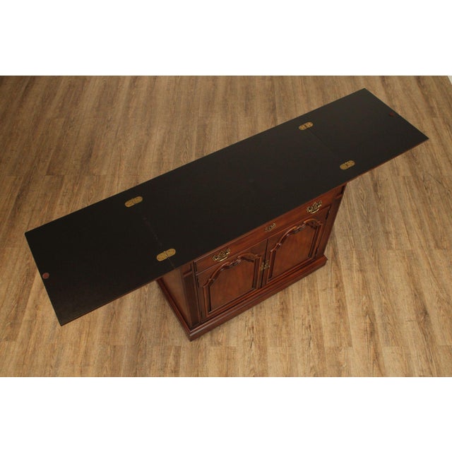 Thomasville Georgian Style Cherry Flip Top Server For Sale - Image 9 of 12