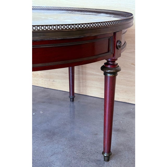 Early 20th Century French Provincial Bouillotte Mahogany with Marble Top Round Coffee Table For Sale In Miami - Image 6 of 18