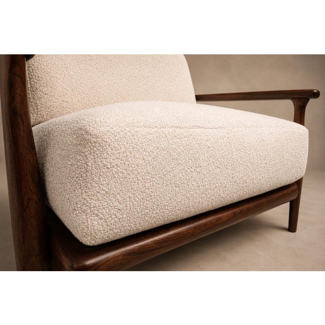 Mid-Century Modern Pair of Armchairs in Brazilian Rosewood & Bouclé by Liceu de Artes, 1960s – Lot 218A For Sale - Image 3 of 14