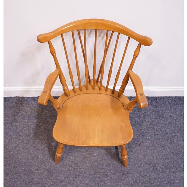 Brown Pennsylvania House Solid Hard Rock Maple Colonial Early American Fiddleback Duxbury Windsor Dining Arm Chair 1059-110a For Sale - Image 8 of 12