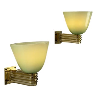 Vintage Murano Glass and Brass Wall Sconces by Tomaso Buzzi for Venini, 1940s, Set of 2 For Sale