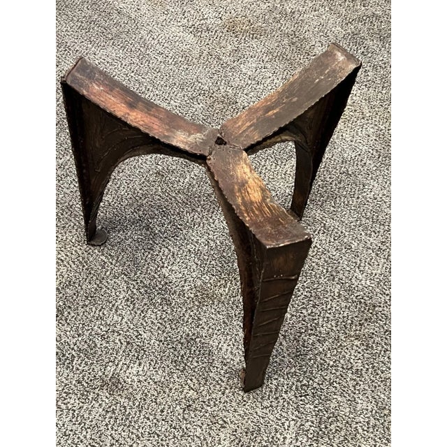 Mid Century Paul Evans Brutalist Metal Tripod Table With Round Natural Black Slate Top. Designed in The 1960's In A Rare...