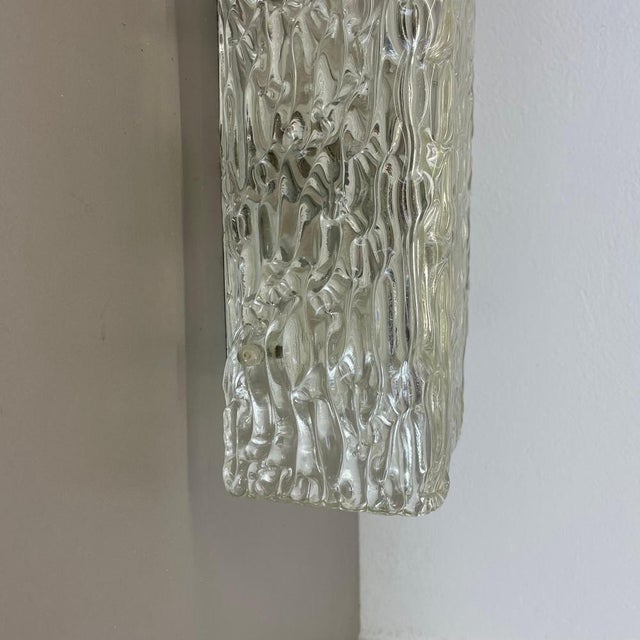 Large Hollywood Regency Cubic Ice Glass Wall Light from Kalmar Lights, 1960s For Sale - Image 9 of 18