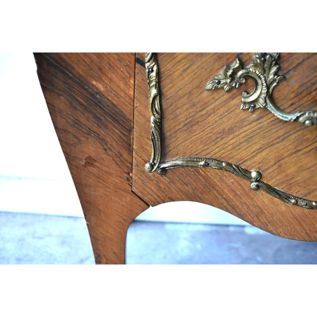 Antique Louis XV-Style Bombe Marquetry, Ormolu, & Marble Top Bombe Chest of Drawers For Sale - Image 6 of 12