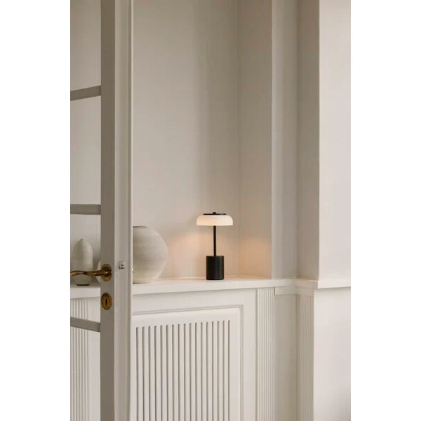 Blossi Table Mini expands the possibilities of illuminating any setting, indoors and outdoors, with its portable LED light...