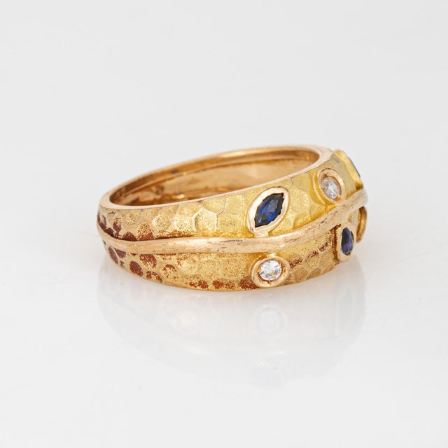 Modern 80s Portuguese Vine Leaf Ring 19k Yellow Gold Sapphire Diamond Band Sz 8.5 For Sale - Image 3 of 7