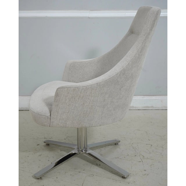 Mid-Century Modern Set of 8 Cumberland Mid Century Modern Revolving Chairs For Sale - Image 3 of 12