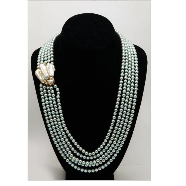 Modern Kai-Yin Lo 5 Strand Cultured Pearl Necklace 14 Kt Gold and Diamond Clasp For Sale - Image 3 of 10