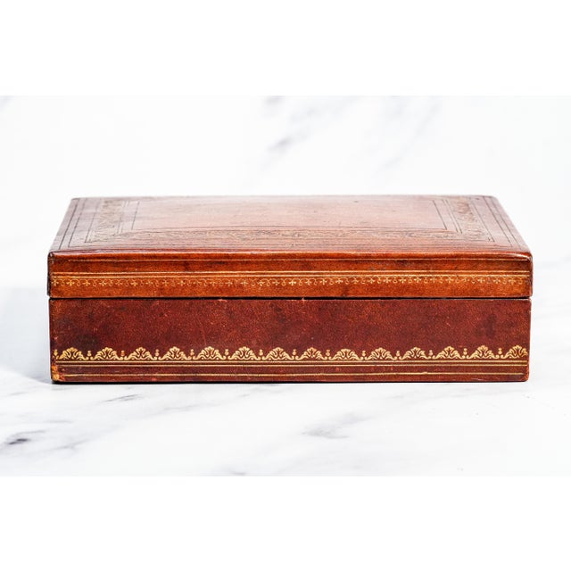 Mid Century Vintage Wood Leather Box Dresser Desk Home Decor For Sale In New York - Image 6 of 10