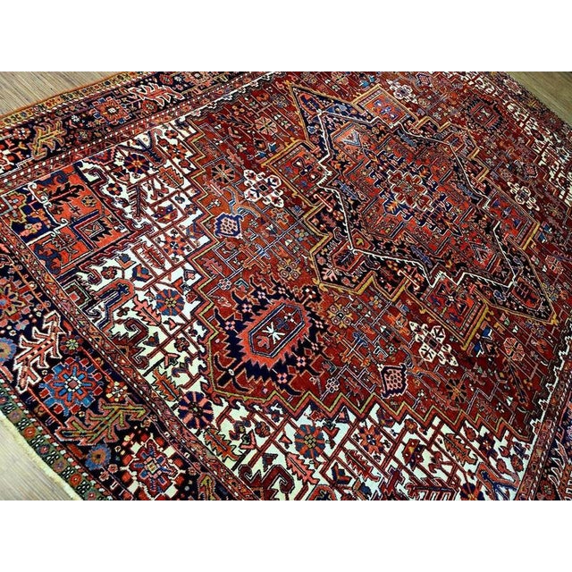 Hand-knotted heriz | Condition: Age-related | Material: 100% virgin wool on 100% cotton | Size: 398 x 305 cm