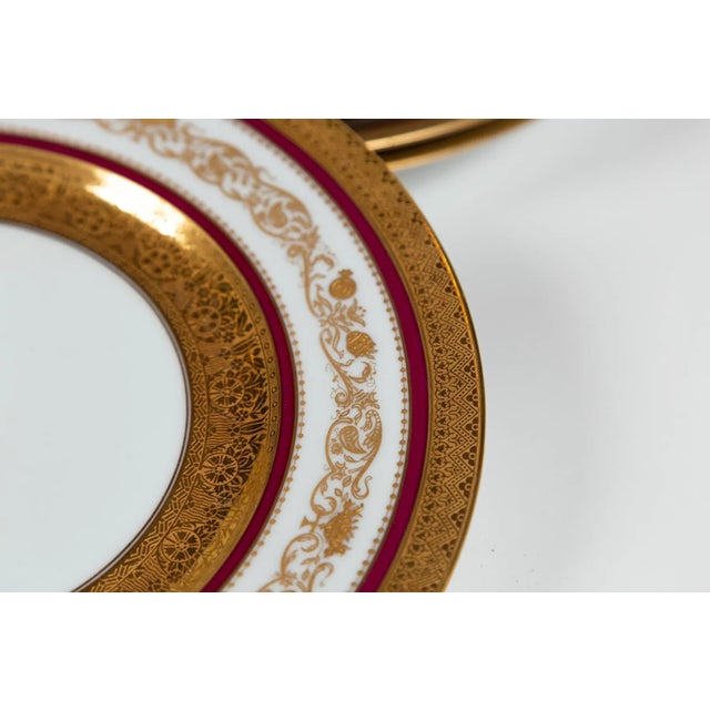 Antique Hutschenreuther Dinner Plates, Early 20th Century, Bavaria For Sale - Image 9 of 11