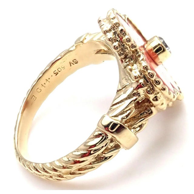 Contemporary Van Cleef & Arpels Alhambra 18k Yellow Gold Coral Diamond Ring, size 4.75 For Sale - Image 3 of 10