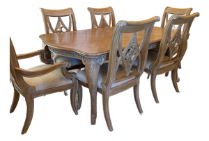 Bernhardt Dining Table With 6 Chairs