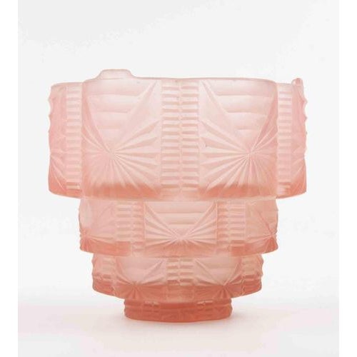 Art Deco Pink Glass Vase realized in 1930s. Excellent condition.