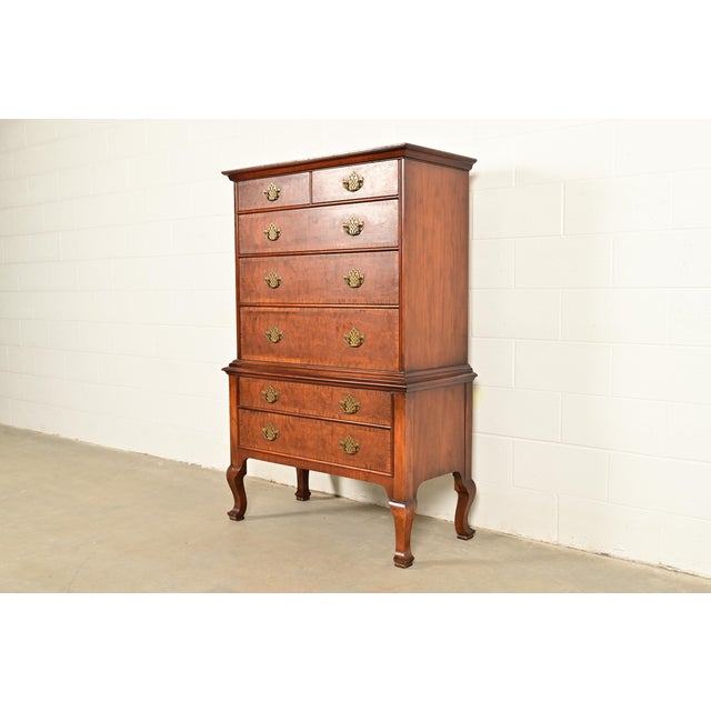 Queen Anne Baker Furniture Georgian Carved Walnut and Burl Wood Seven-Drawer Highboy Dresser, Circa 1960s For Sale - Image 3 of 15
