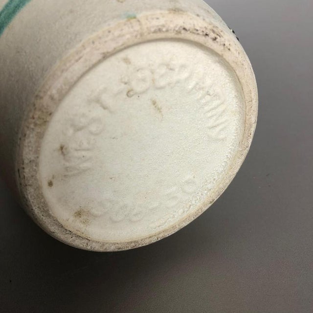 Minimalist Pottery 508 30 Vase attributed to Bay Ceramics, Germany, 1960s For Sale - Image 16 of 17