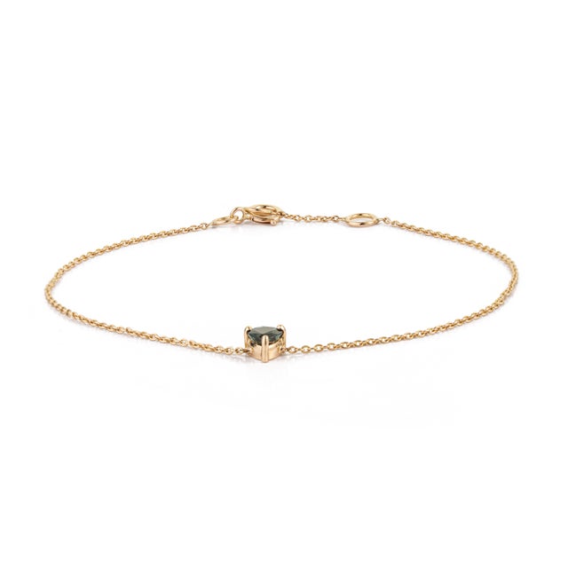 VR Jewels Fine Prong Set Sapphire Heart Chain Bracelet in 14k Yellow Gold For Sale - Image 4 of 18