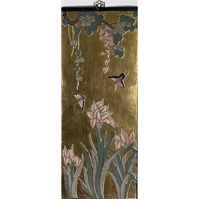 Gold Vintage Chinese Chinoiserie Gilt Wood Wall Panels Panoramic Wisteria and Iris Floral Scene Set of Four For Sale - Image 8 of 18