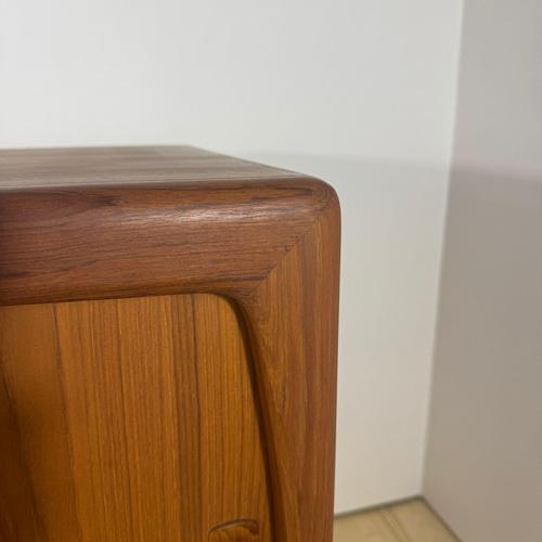 Vintage Danish Teak Sideboard from H.P. Hansen For Sale - Image 9 of 11