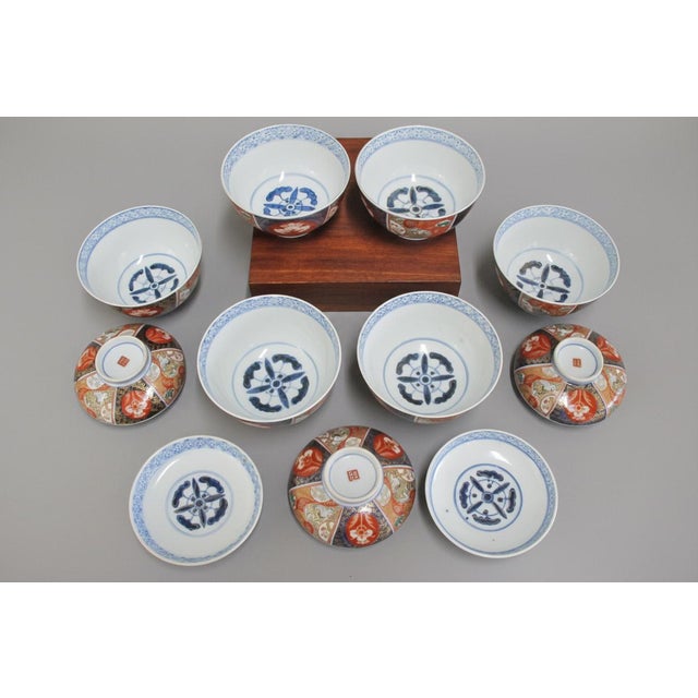 Japanese Imari Porcelain Covered Rice or Soup Bowl With Lid Set of 6 For Sale - Image 4 of 18
