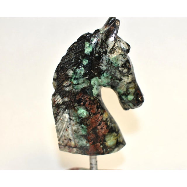 2020s Natural Emerald Gemstone Horse Bust Hand Carved For Sale - Image 5 of 11
