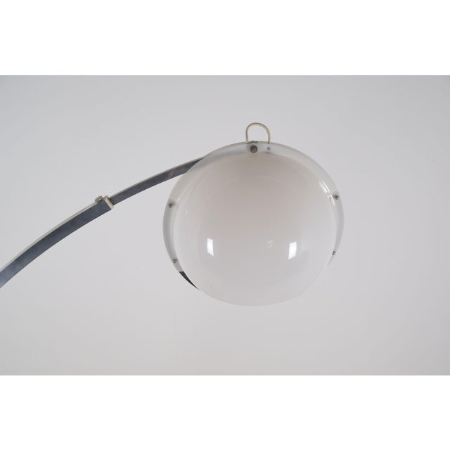 1970s Italian Arc Floor Lamp by Guzzini, 1970s For Sale - Image 5 of 9