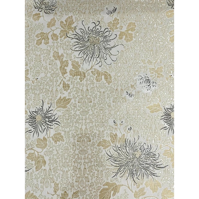 Vintage Mother of Pearl and Solid Rosewood Inlaid Asian Chinoiserie Dining Set for 8 People, (10 Pieces Table and Chairs) For Sale - Image 11 of 12