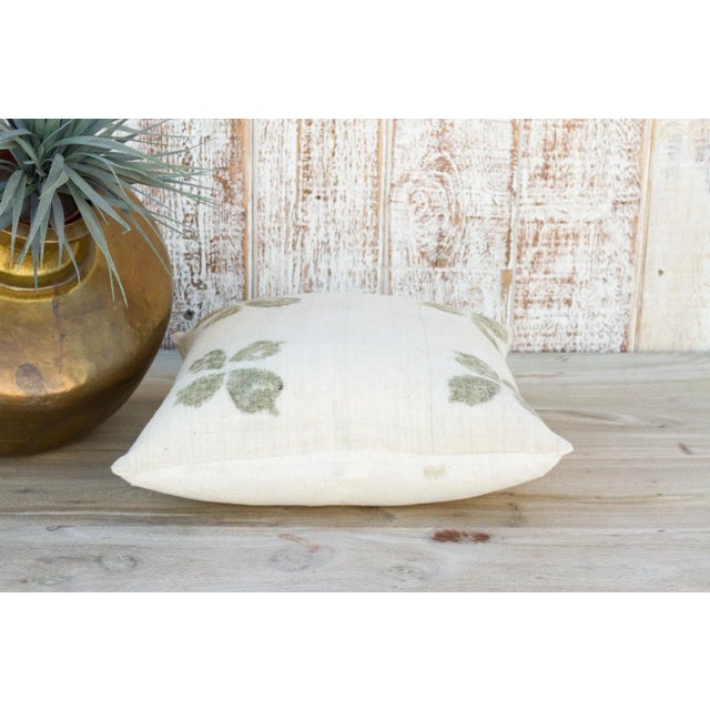 Early 21st Century Vintage Toli Leaf Printed Organic Silk Pillow For Sale - Image 5 of 8