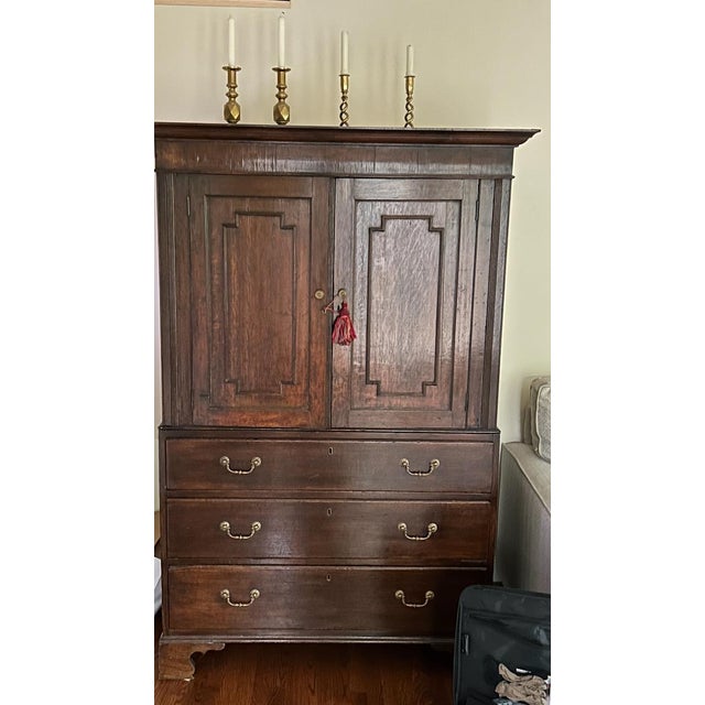 English 18th-Century English George II Mahogany Linen Press, C. 1750 For Sale - Image 3 of 3