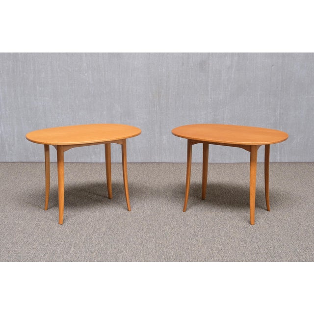 Mid-Century Modern Ovalen Side Tables in Oak by Carl Malmsten for Carl Löfving, Sweden, 1960s, Set of 2 For Sale - Image 3 of 13