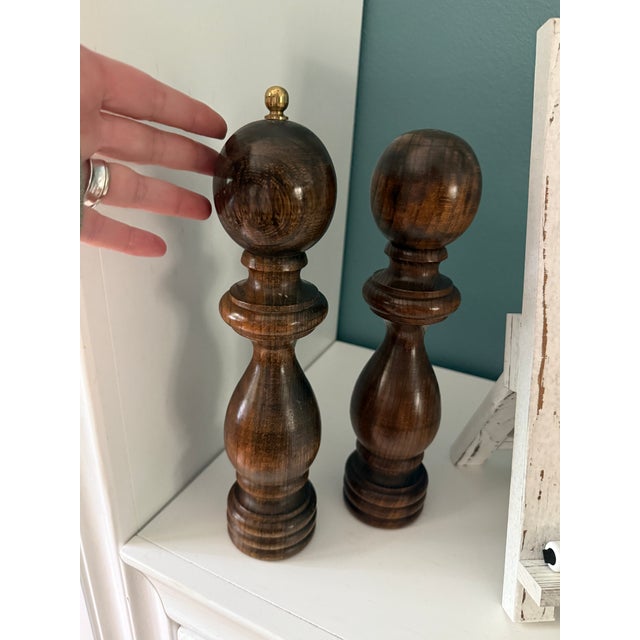 Crafted from richly grained wood and designed with timeless simplicity, this vintage Catalina salt and pepper mill set...
