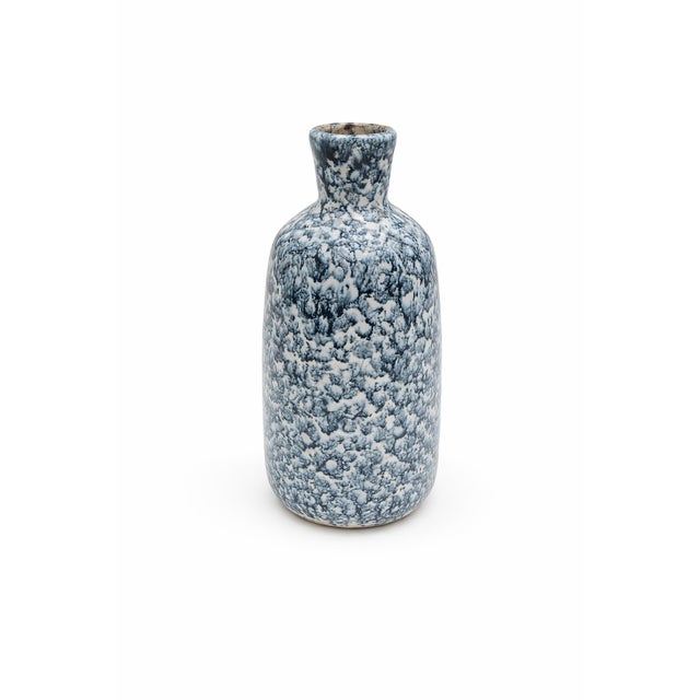 Mid-Century Modern Hungarian Blue and White Marble Glazed Porcelain Vase from Gránit Iparművek, 1960s For Sale - Image 9 of 9