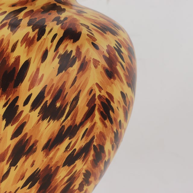 Pair of Vintage Hand Painted Yellow and Brown Tortoiseshell Pattern Porcelain Table Lamps With Wood Bases For Sale - Image 9 of 13