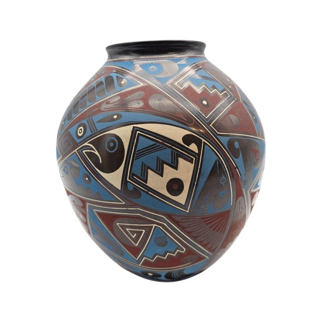 Late 20th Century Signed Rodrigo Perez Mata Ortiz Polychrome Ceramic Vessel Casas Grandes 9" For Sale - Image 5 of 13