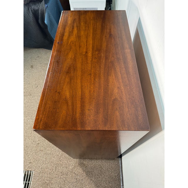 Chinoiserie Late 20th Century Henredon Asian Chinoiserie Style Chest of Drawers For Sale - Image 3 of 12