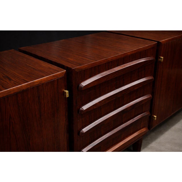 Wood Brazilian Modern Rosewood Credenza With Brass Details by Jean Gillon, Brazil, 1960s For Sale - Image 7 of 14