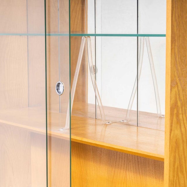 Czech Glass Fronted Mirrored Back Cabinet from Nabytek, 1960s For Sale - Image 4 of 13
