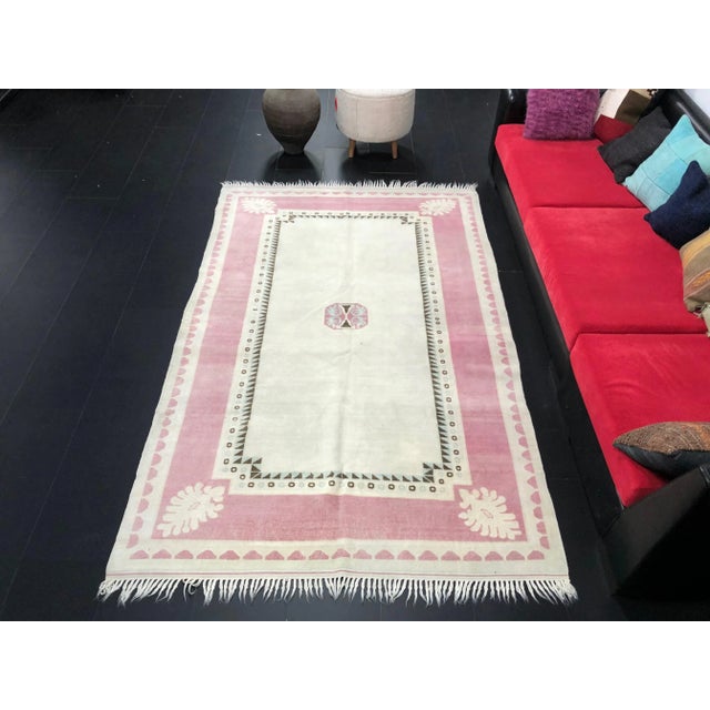 Contemporary Vintage Traditional Turkish Handmade Beige and Pink Rug For Sale - Image 3 of 11