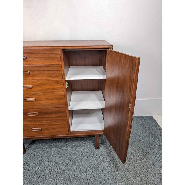 1960s 1960s Jack Cartwright for Founders MCM Walnut Armoire Dresser, Attributed For Sale - Image 5 of 10