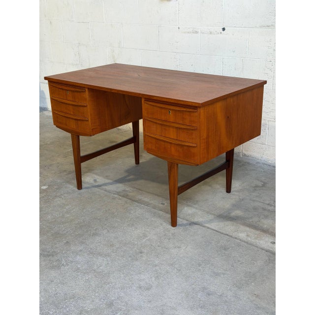Vintage Danish Teak Executive Desk Mid Century Modern Scandinavian 6 Drawer For Sale - Image 4 of 10